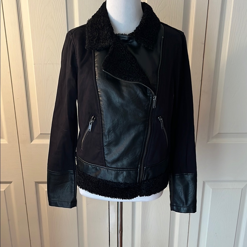 Rock & Republic Black Leather Moto Jacket Plush Collar